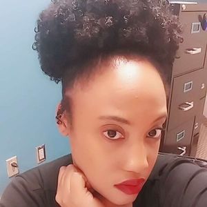 Meet your Posher, Sharonda